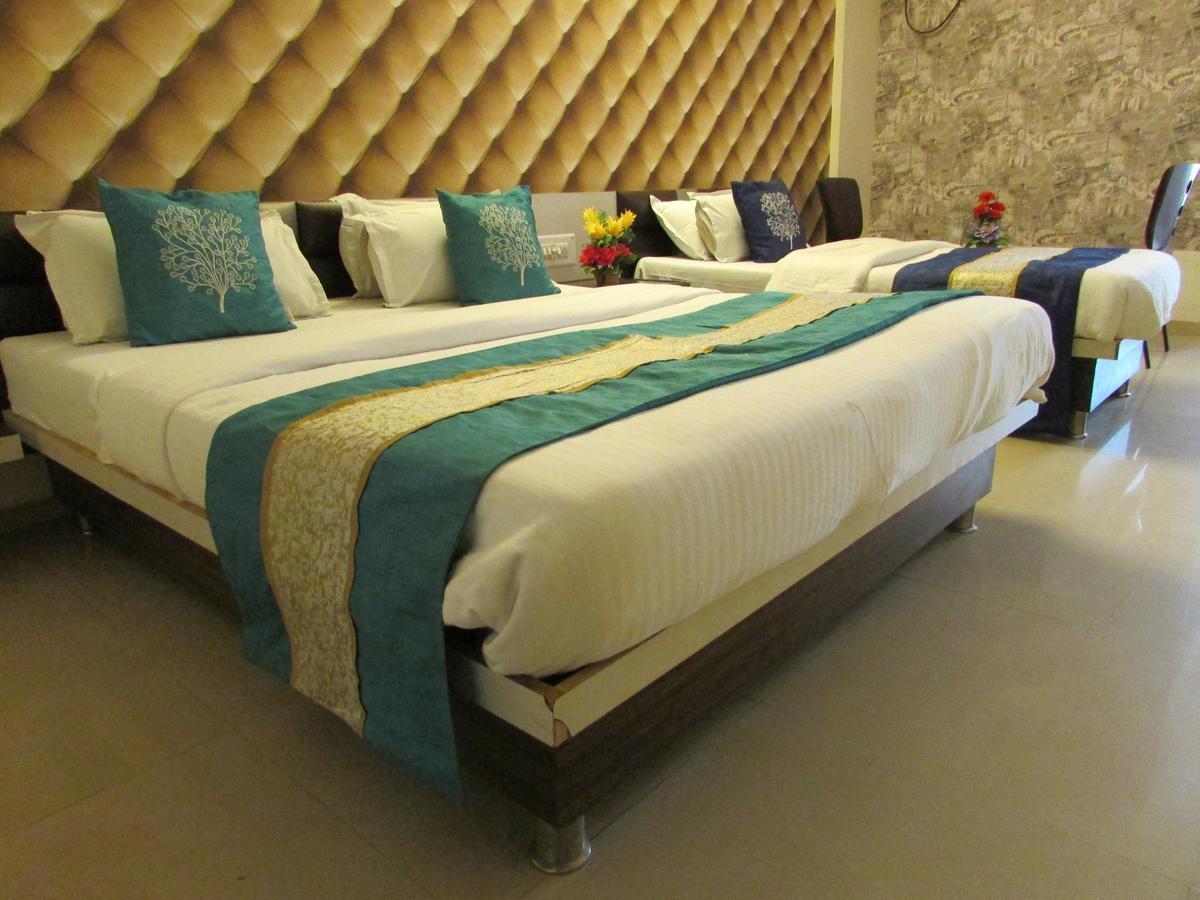 Hotel Neelkanth Residency Gandhinagar Kültér fotó
